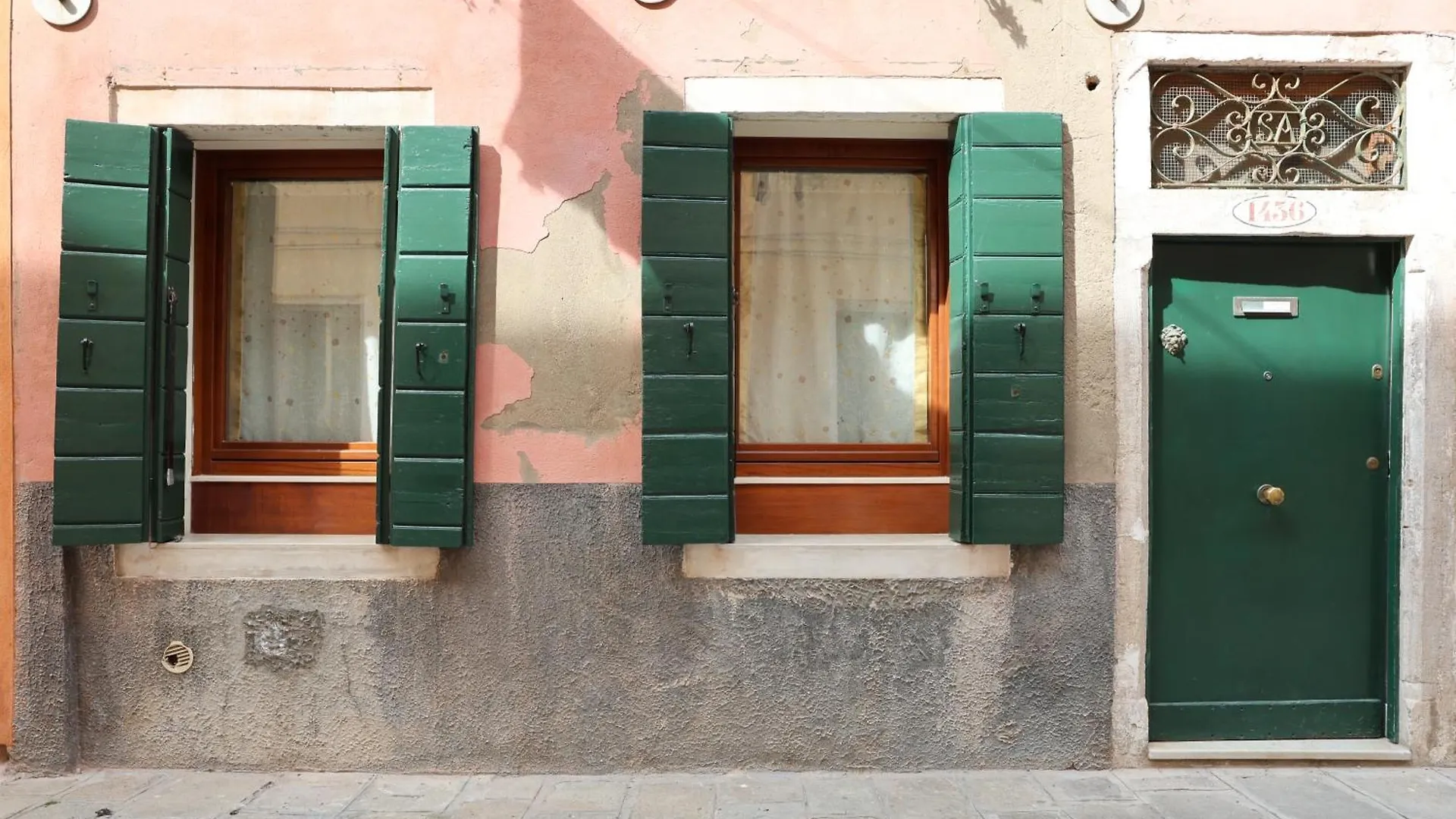 Modern Apartment up to 2 in Biennale Giardini By Bricola Apartments Venezia
