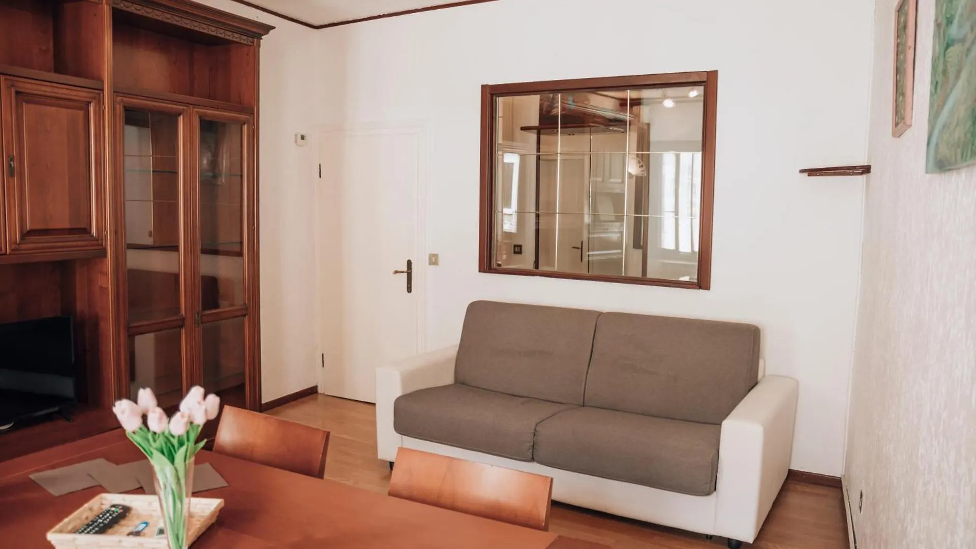 Modern Apartment up to 2 in Biennale Giardini By Bricola Apartments Venezia