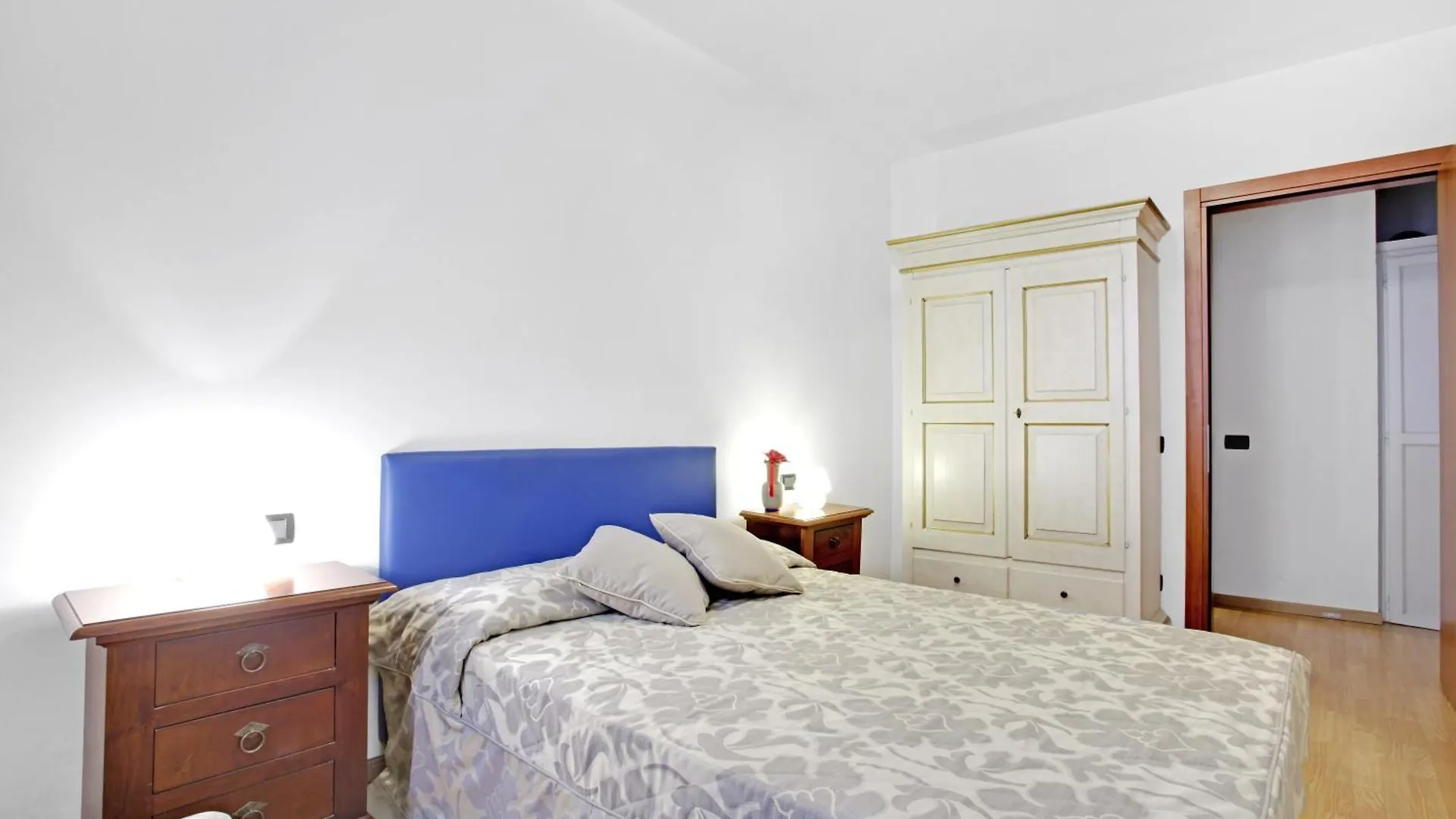 Modern Apartment up to 2 in Biennale Giardini By Bricola Apartments Venezia